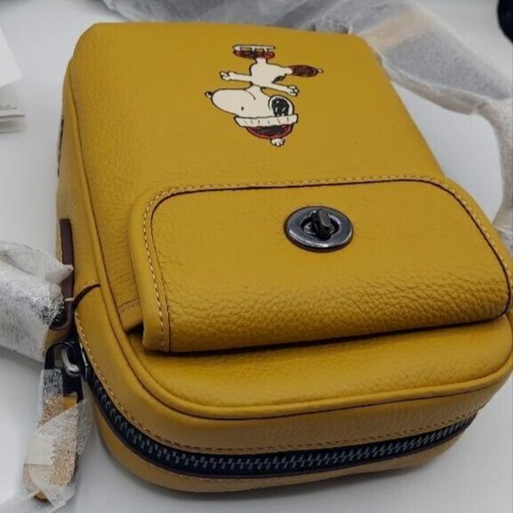 NWT Coach X Peanuts Heritage Crossbody With Snoopy Motif Pebble Leather CE613 - Picture 5 of 15